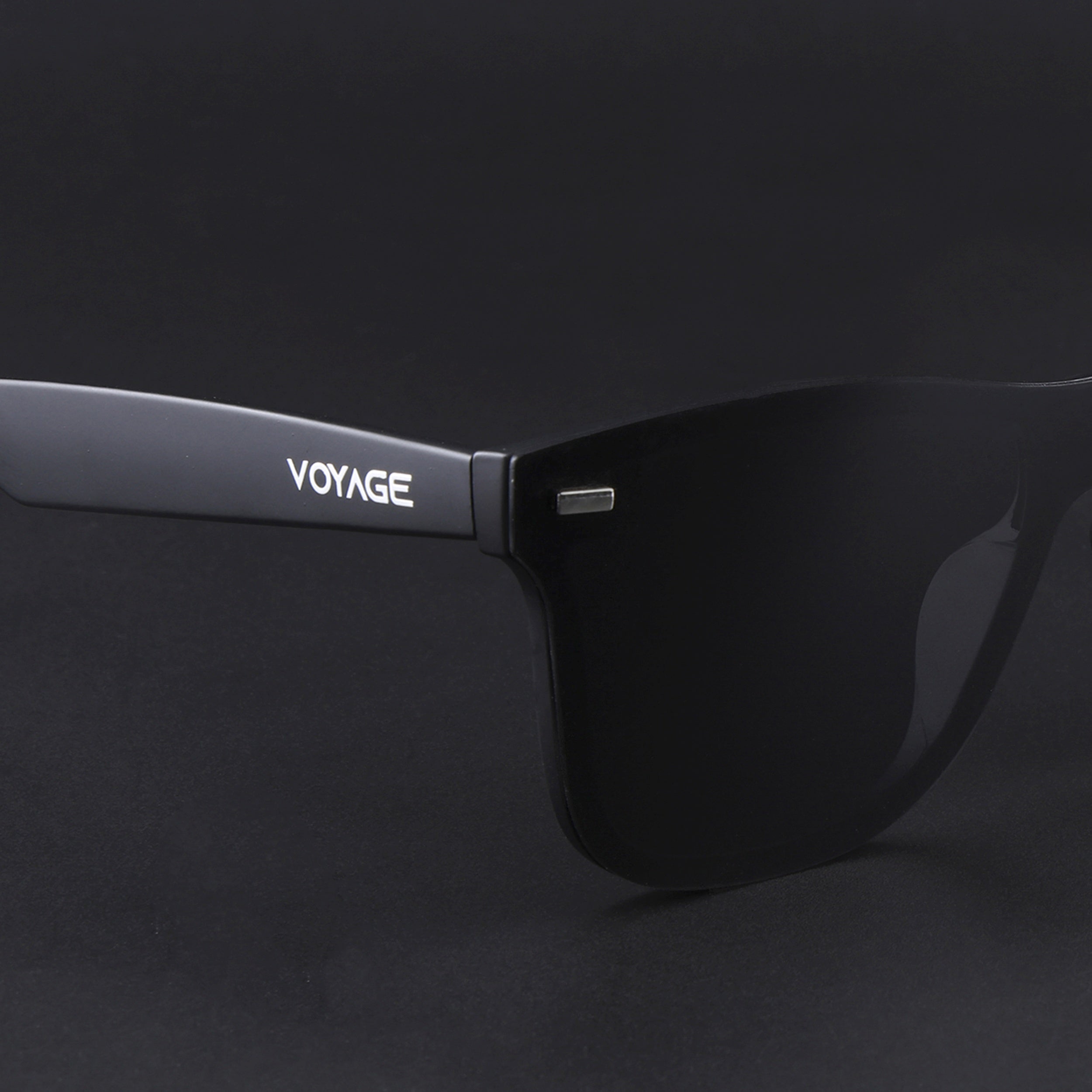 Mooze | Matte Black Polarized Wayfarer Sunglasses | PMG3977