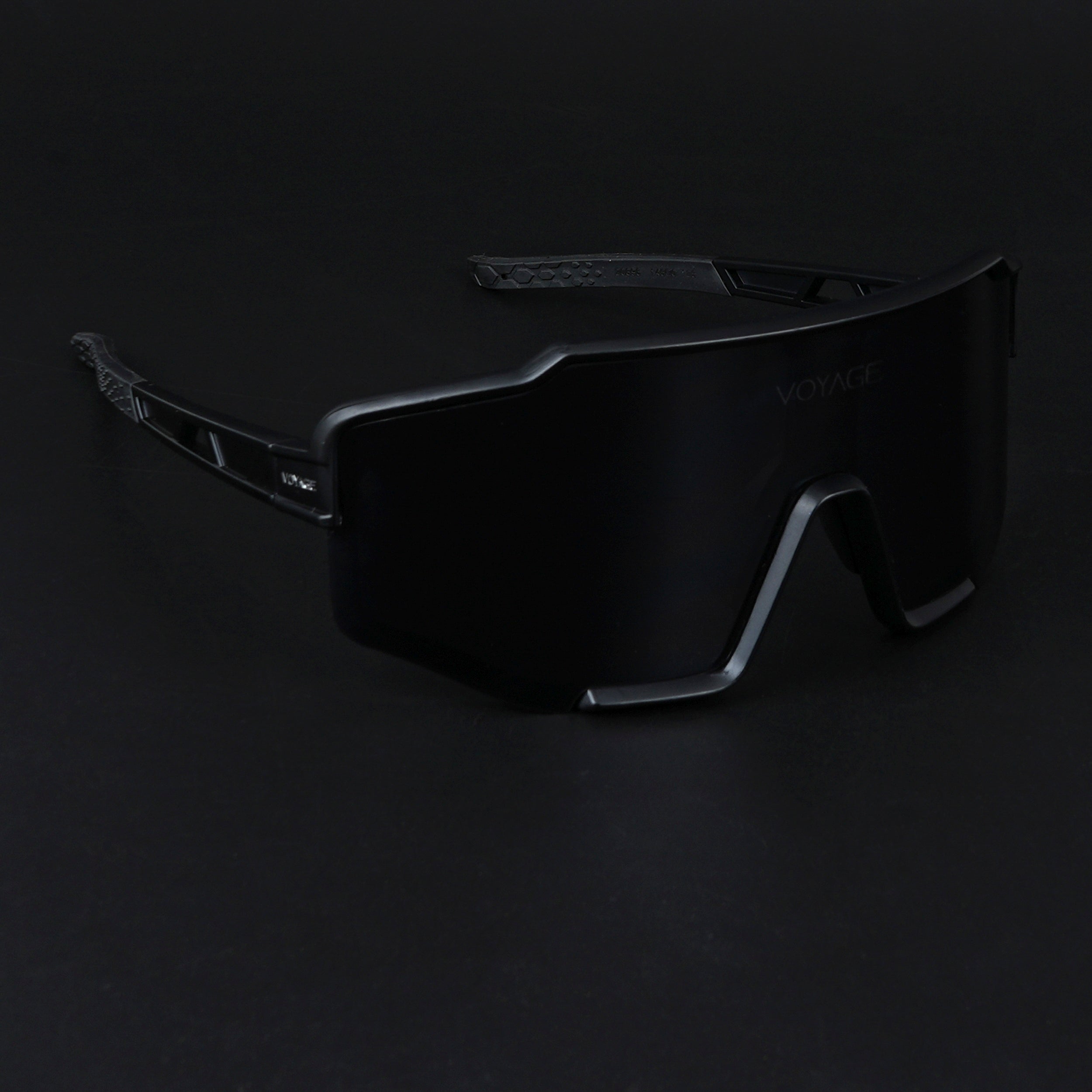 Drift Sunglasses (Silver Lens | Black Frame - MG5523)