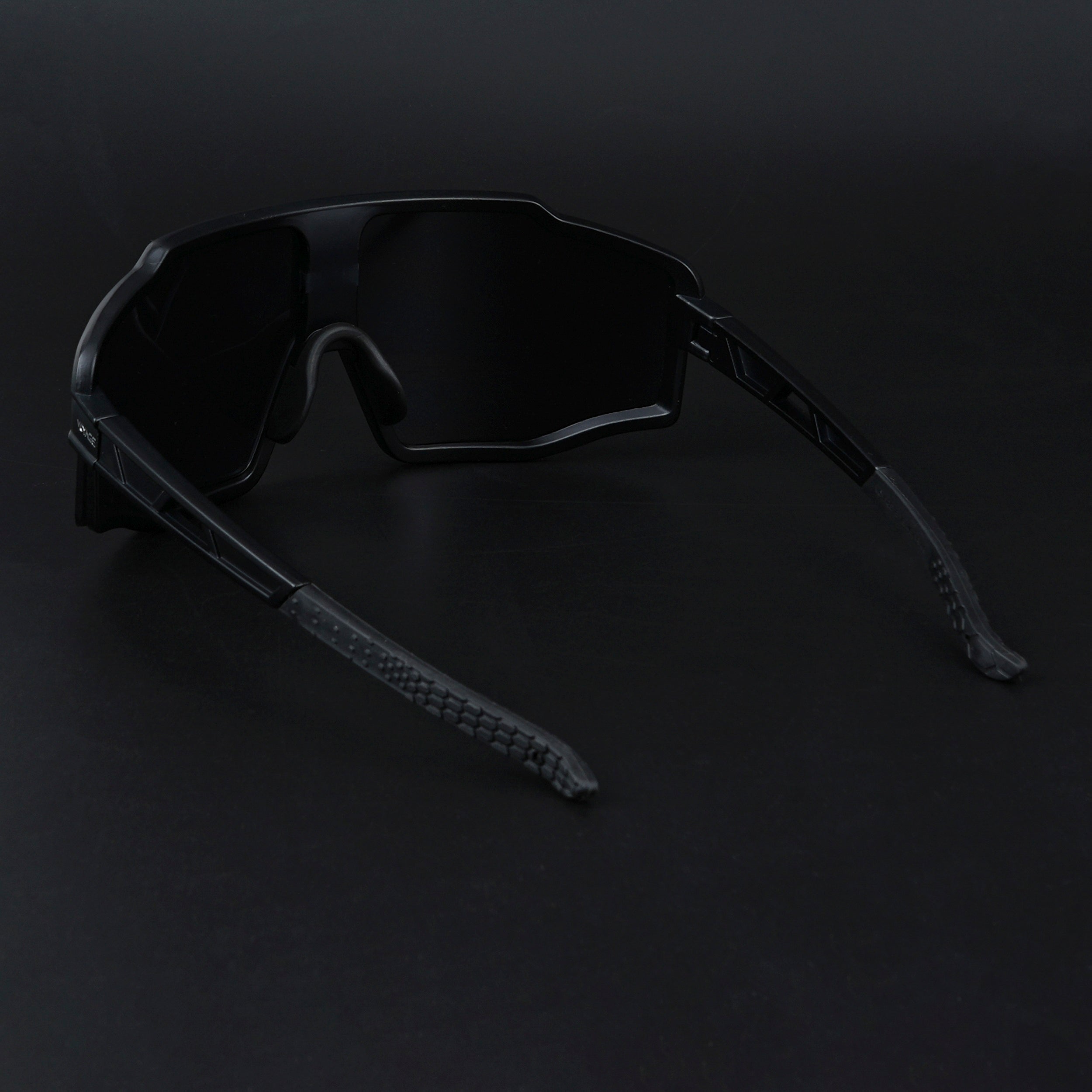 Drift Sunglasses (Silver Lens | Black Frame - MG5523)