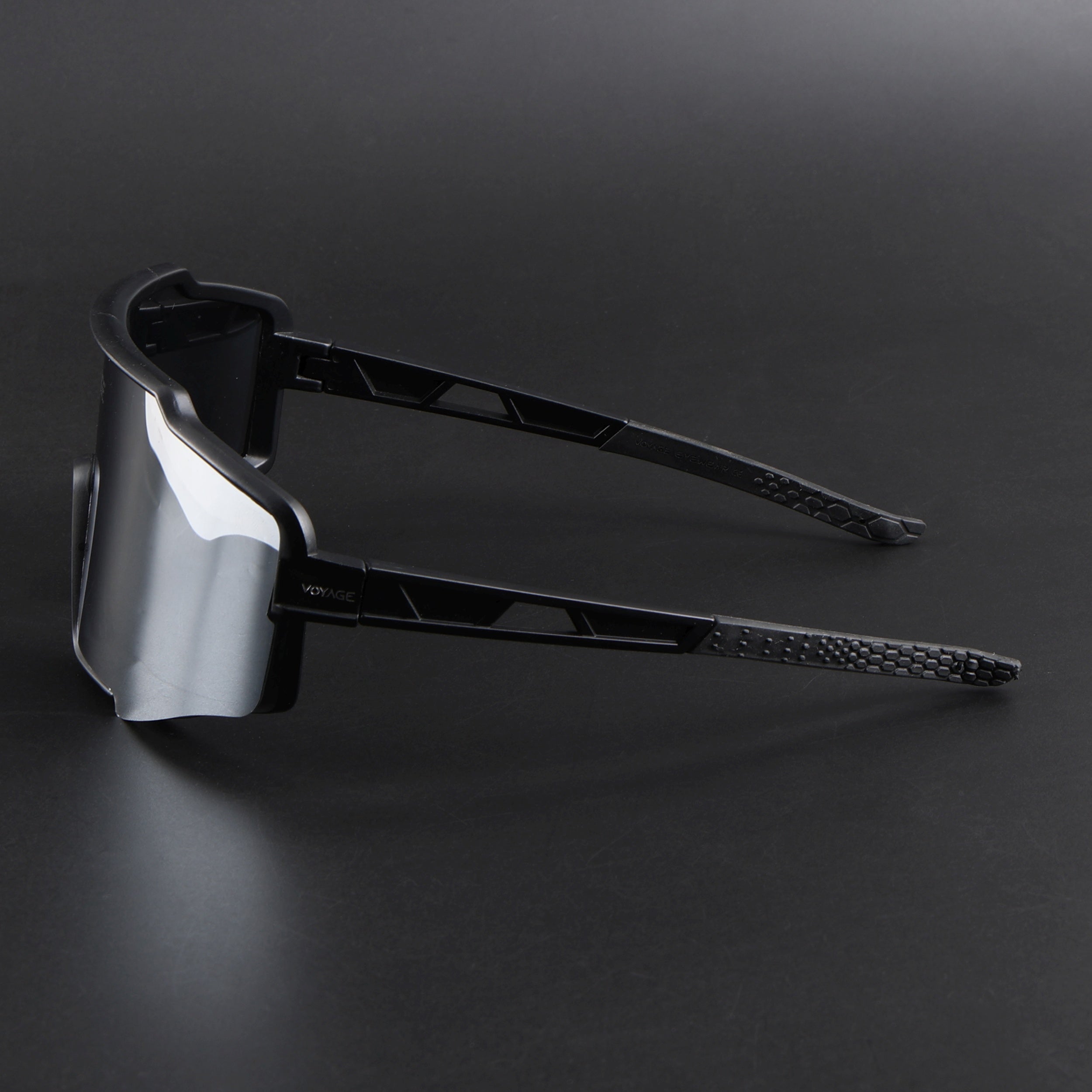 Drift Sunglasses (Silver Lens | Black Frame - MG5525)