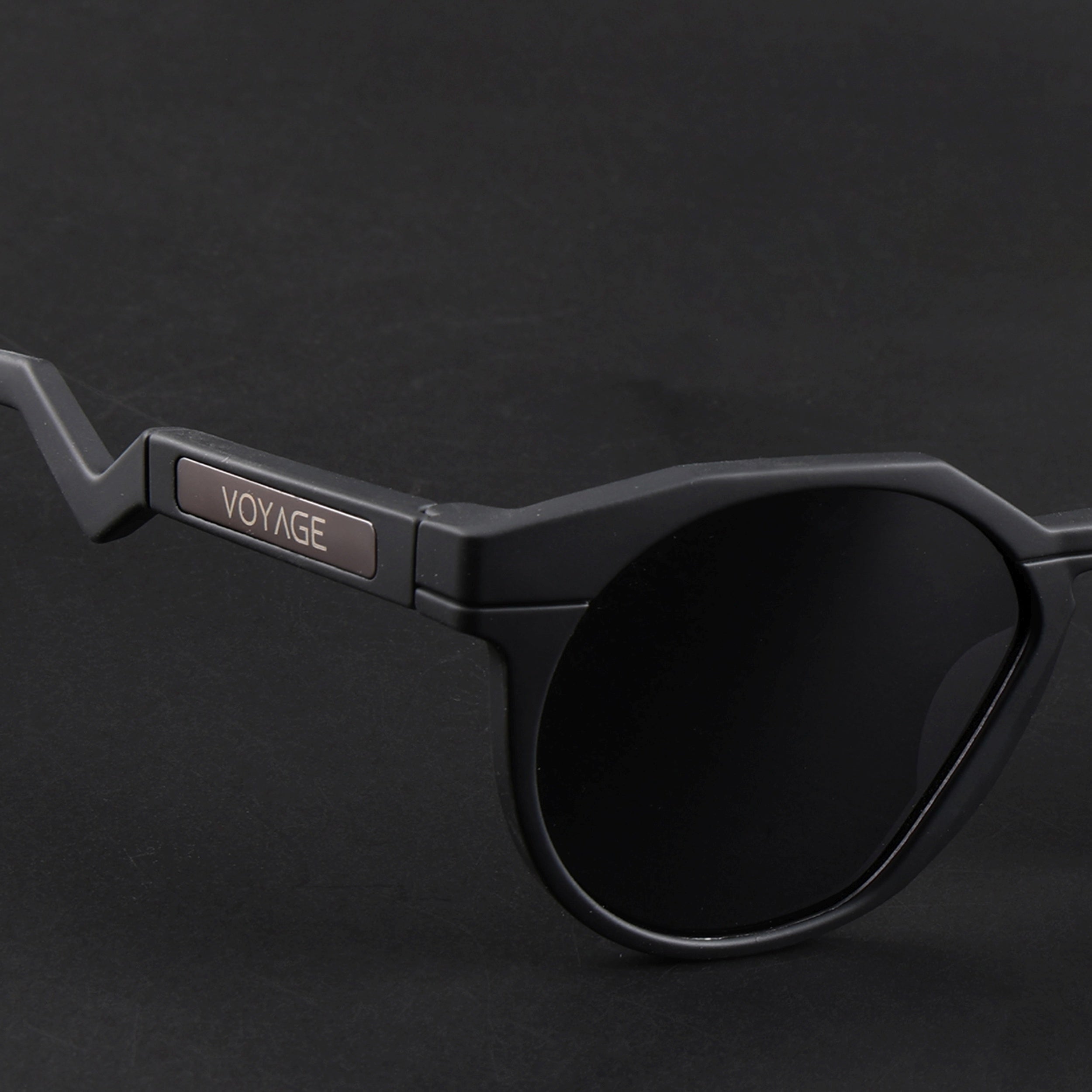 Radar | Black Polarized Sunglasses | Black Lens - PMG6563