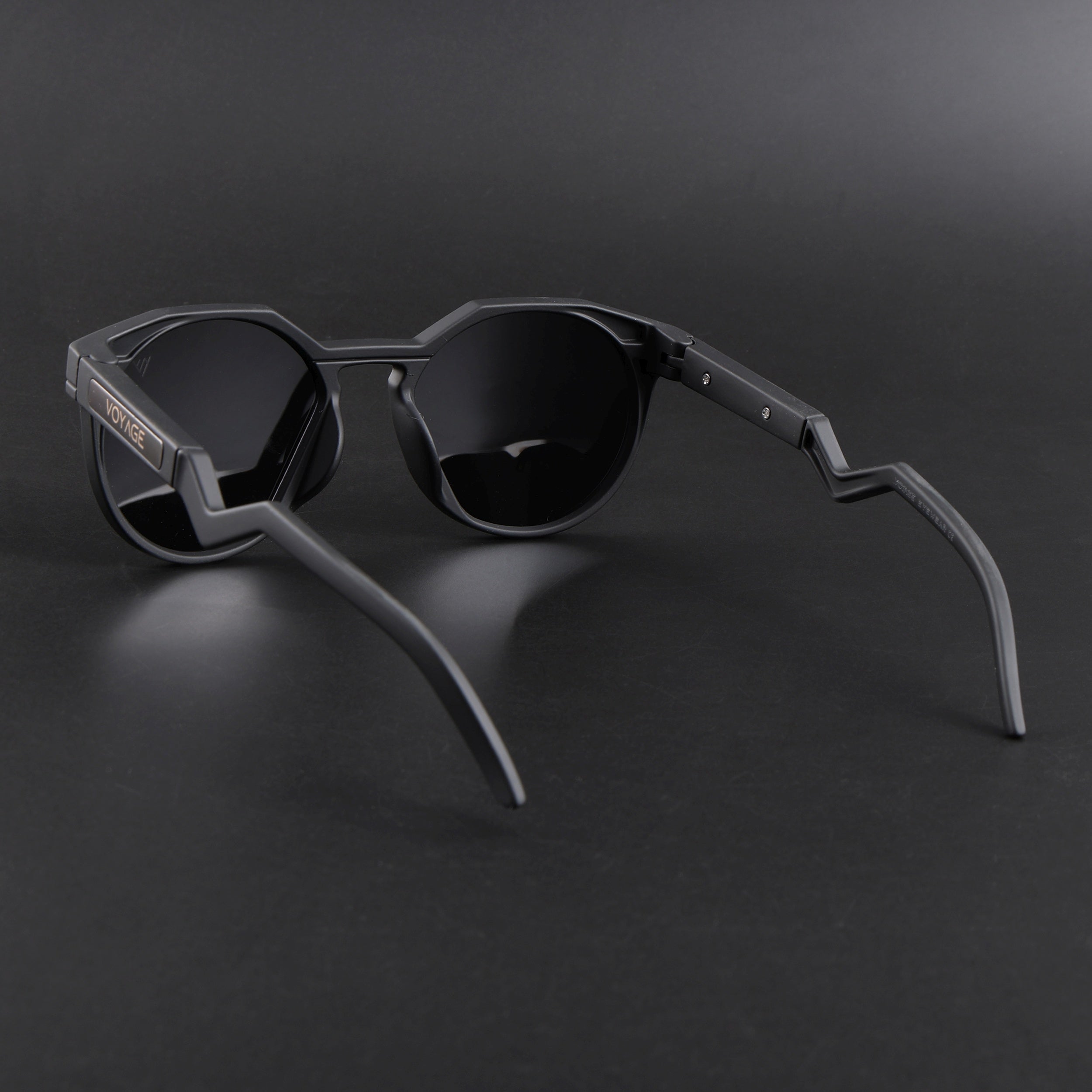 Radar | Black Polarized Sunglasses | Black Lens - PMG6563