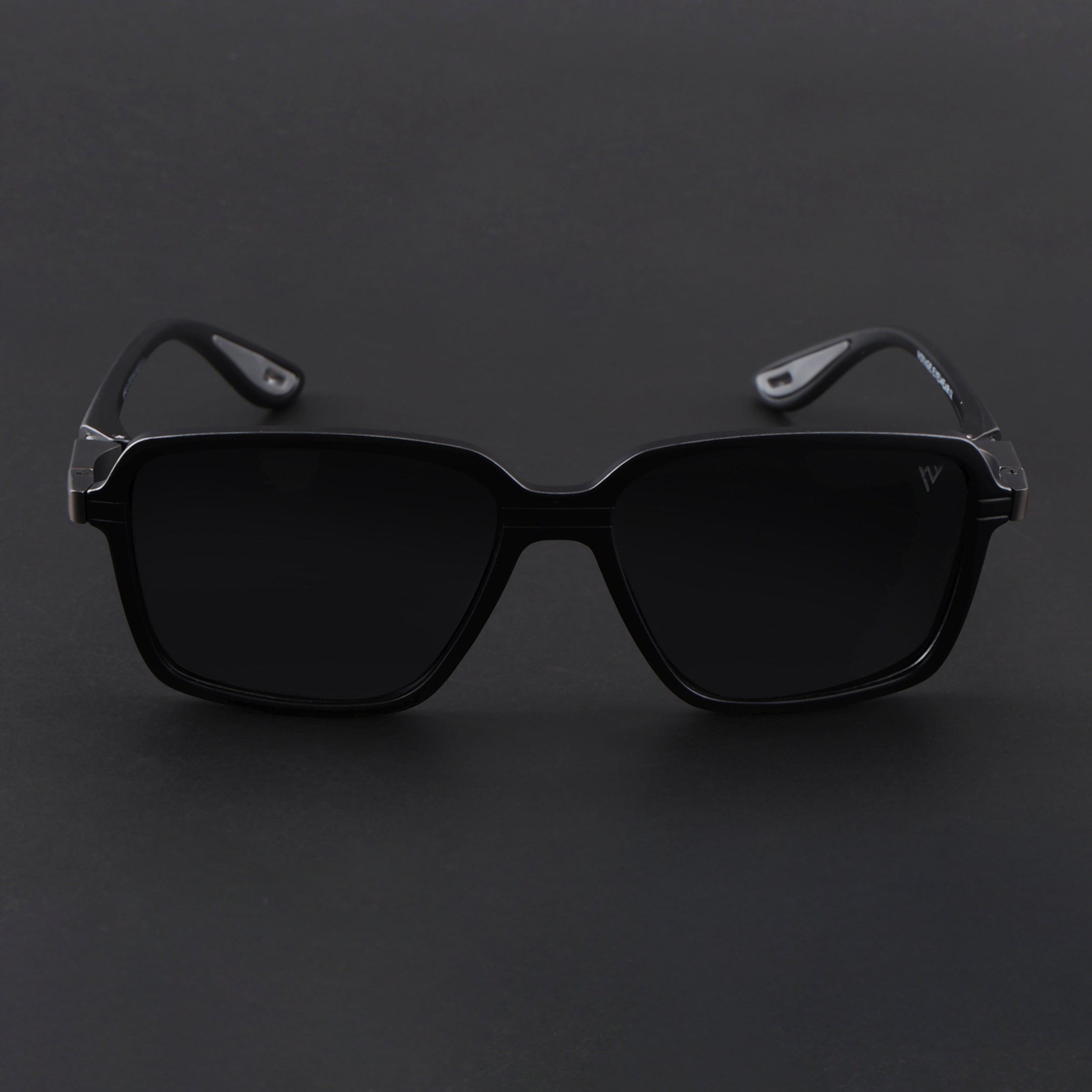 Hydra | Matt Black Polarized Rectangle Sunglasses | PMG6654