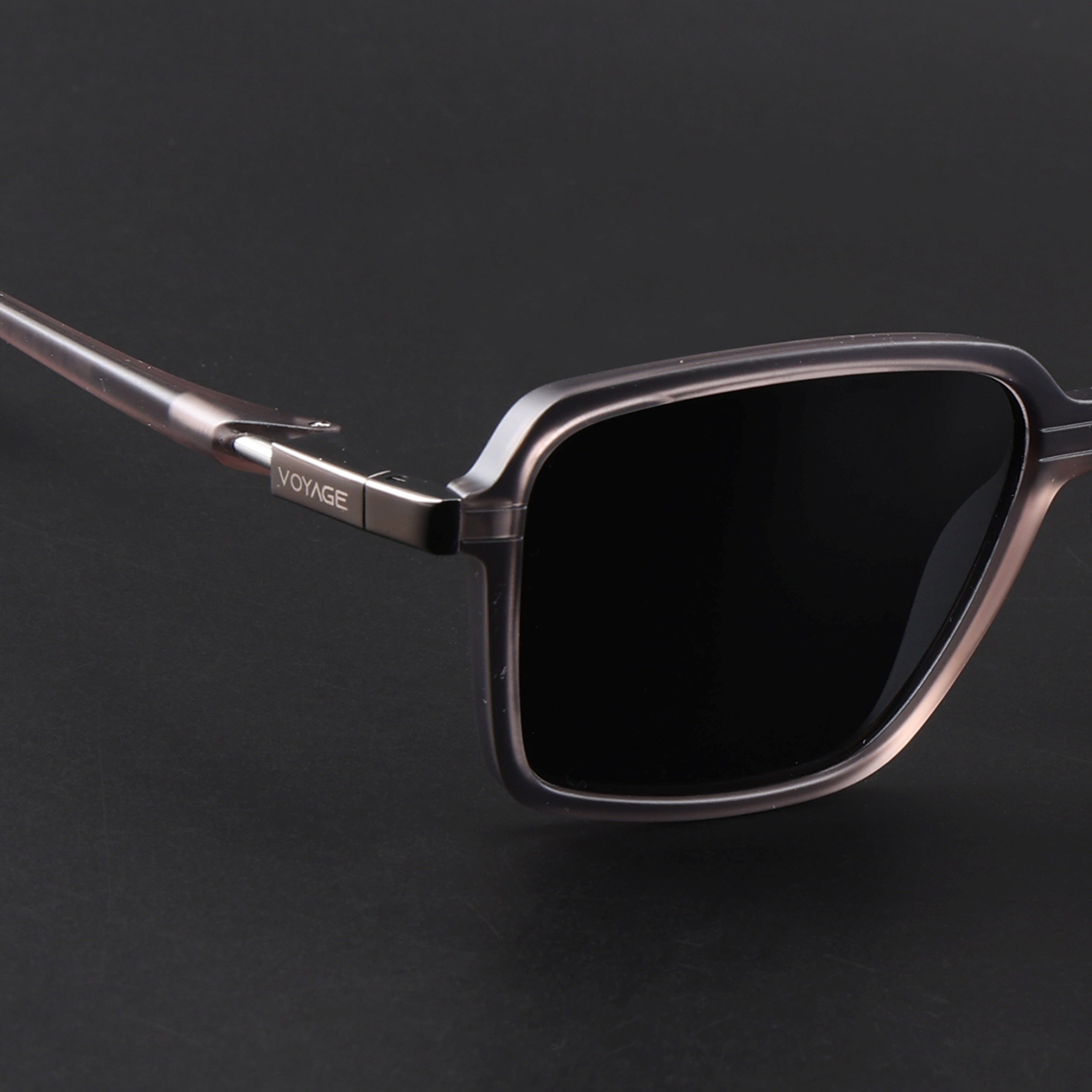 Hydra | Grey Polarized Rectangle Sunglasses | PMG6655